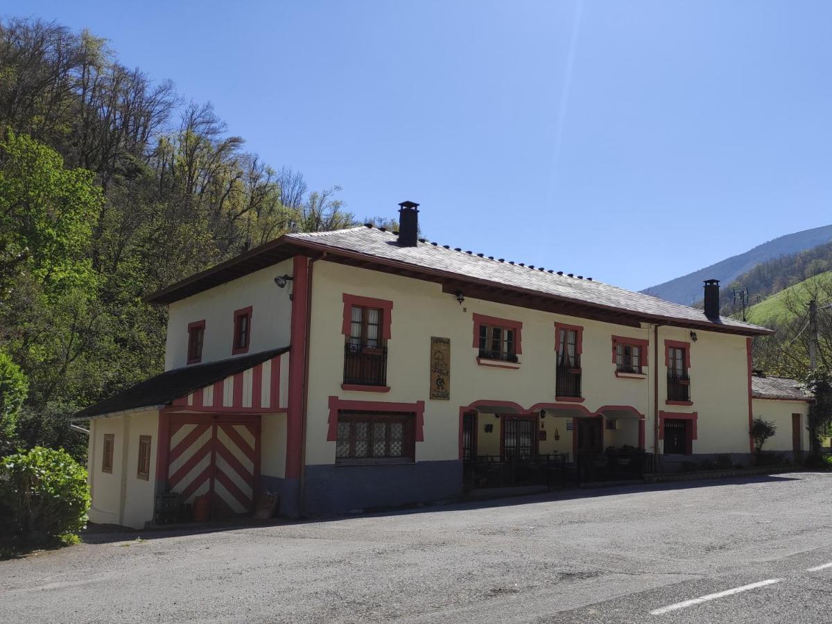 Casa De Aldea La Pescal Affittacamere Esterno foto